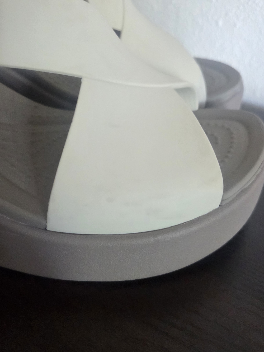 Crocs LiteRide Brooklyn High Wedge Platform Crossover Sandal Women's Size 8 - Picture 3 of 8
